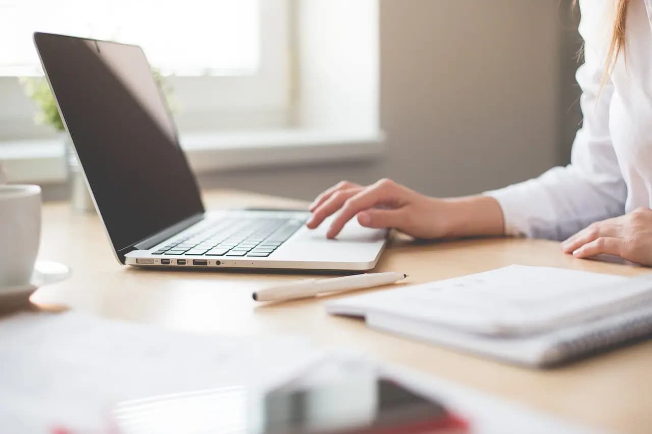 QuickBooks vs. Xero: A Side-by-Side Comparison for Growing Businesses