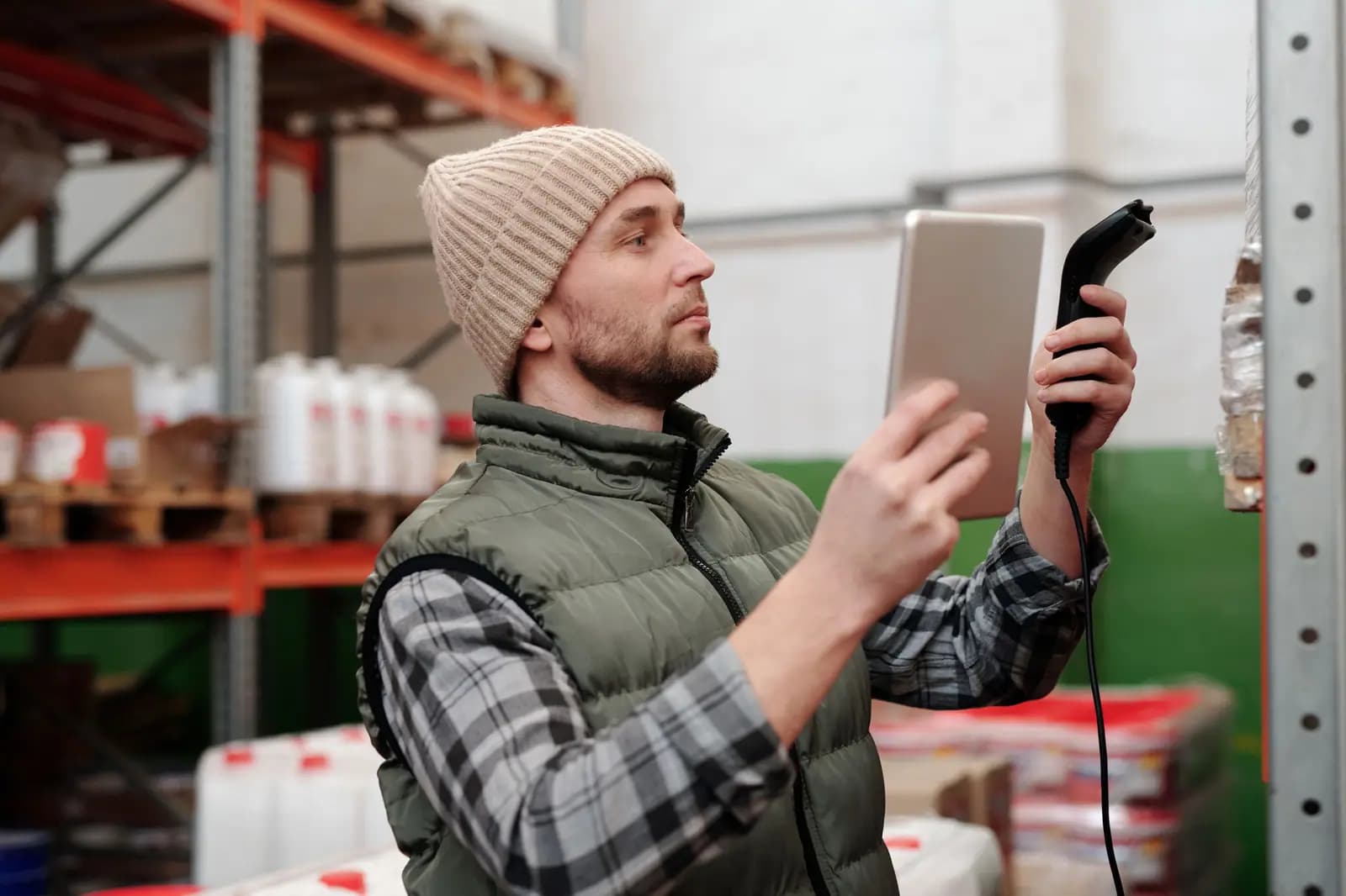 Barkod ve RFID Sistemlerinin Avantajları: Üretim Takibinde 15 Temel Kazanım