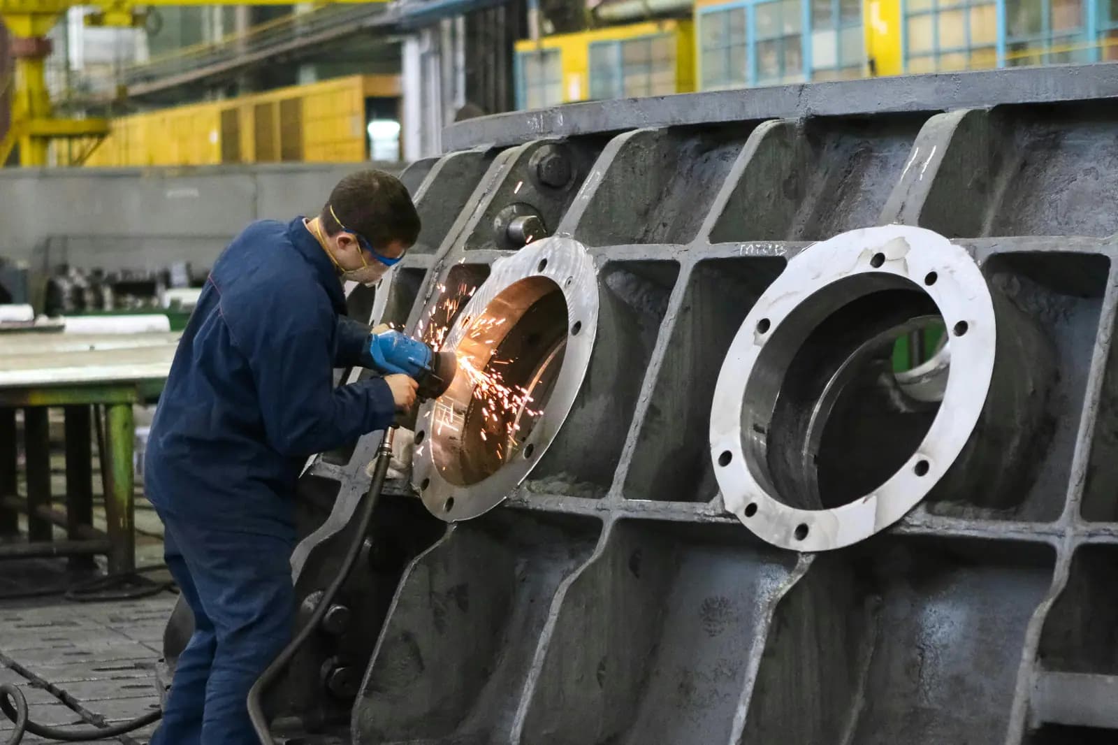 Dijital Fabrika Nedir? Akıllı Üretime Geçiş Rehberi: 7 Adımda Dönüşüm Stratejinizi Oluşturun